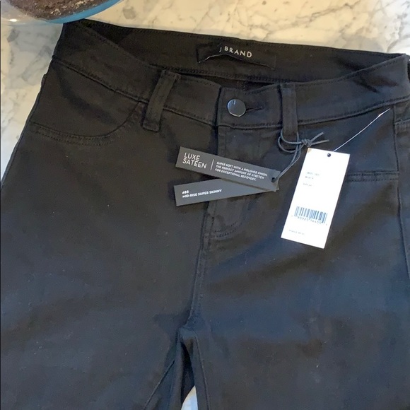 J Brand 485 Mid-Rise Super Skinny in Luxe Sateen - Picture 5 of 8